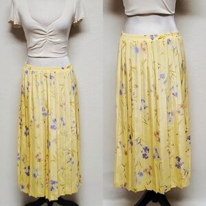 VINTAGE Leslie Fay Yellow Floral Plisse Accordion Pleat Full Length Midi Skirt